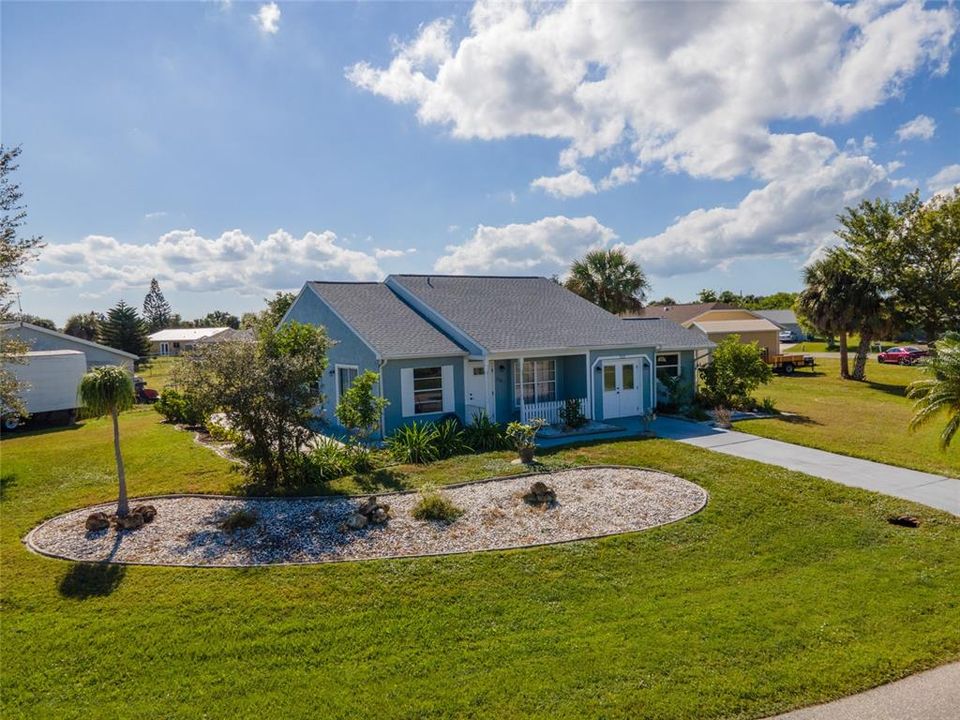 Под контрактом: $175,000 (3 спален, 2 ванн, 1336 Квадратных фут)