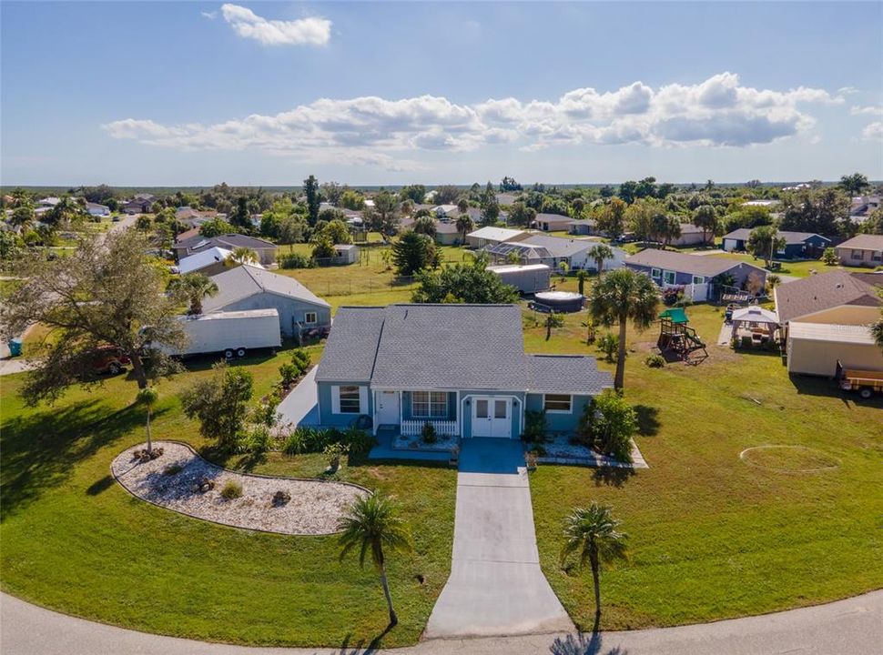 Под контрактом: $175,000 (3 спален, 2 ванн, 1336 Квадратных фут)