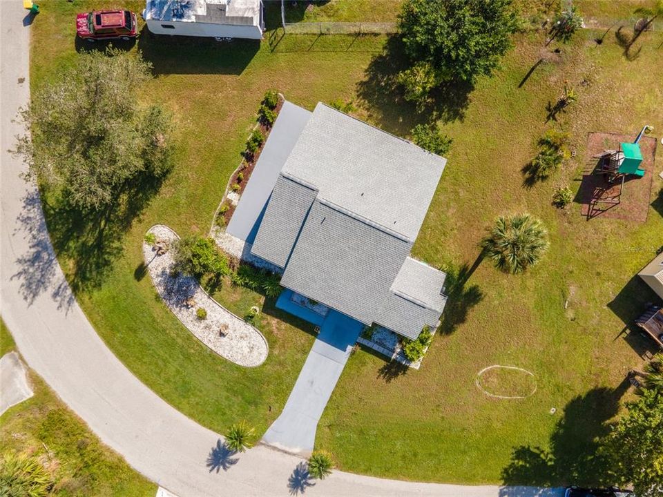 Под контрактом: $175,000 (3 спален, 2 ванн, 1336 Квадратных фут)