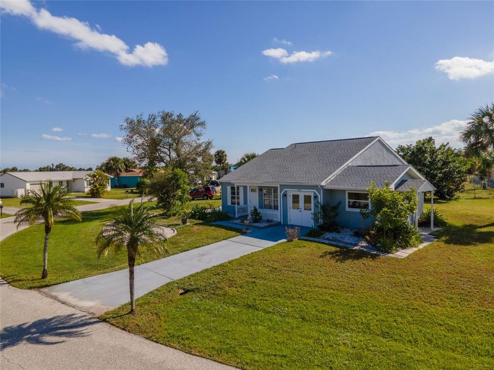 Под контрактом: $175,000 (3 спален, 2 ванн, 1336 Квадратных фут)