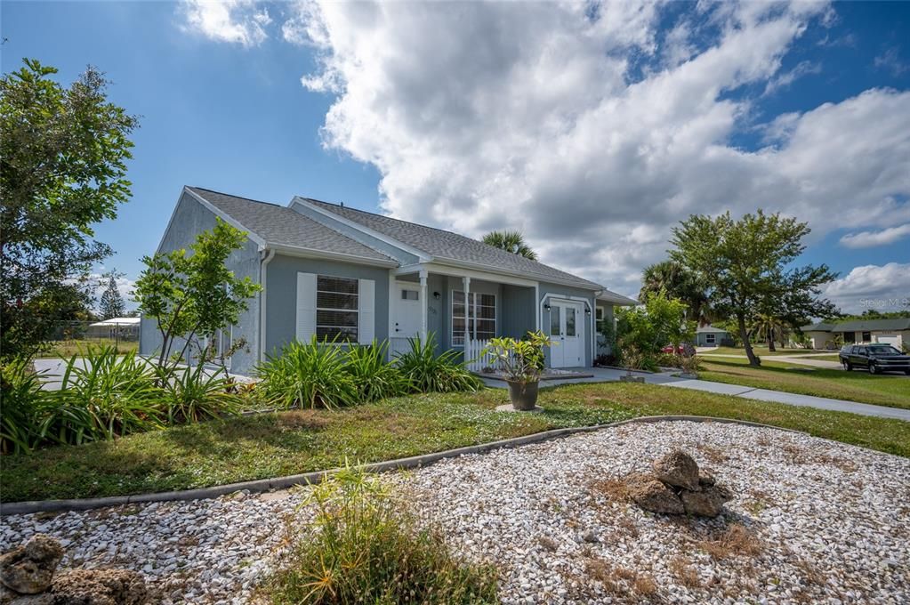 Под контрактом: $175,000 (3 спален, 2 ванн, 1336 Квадратных фут)