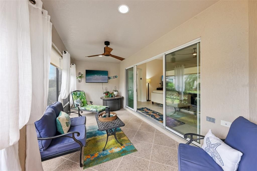 En Venta: $569,000 (3 camas, 2 baños, 1939 Pies cuadrados)