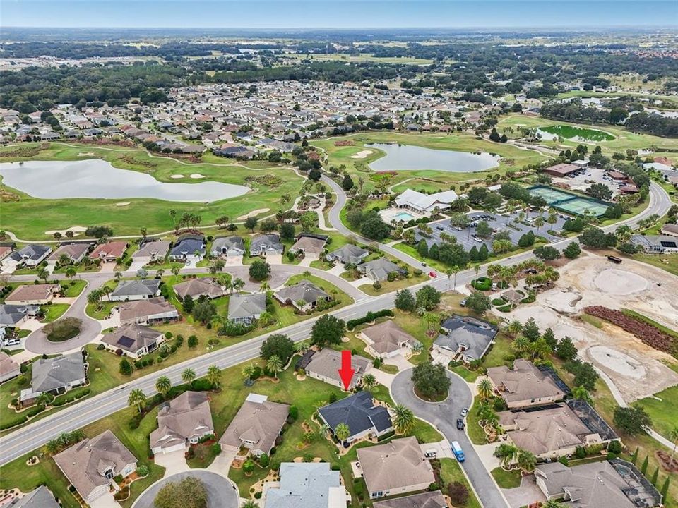 En Venta: $569,000 (3 camas, 2 baños, 1939 Pies cuadrados)