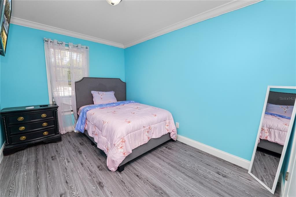 En Venta: $329,000 (4 camas, 2 baños, 2310 Pies cuadrados)