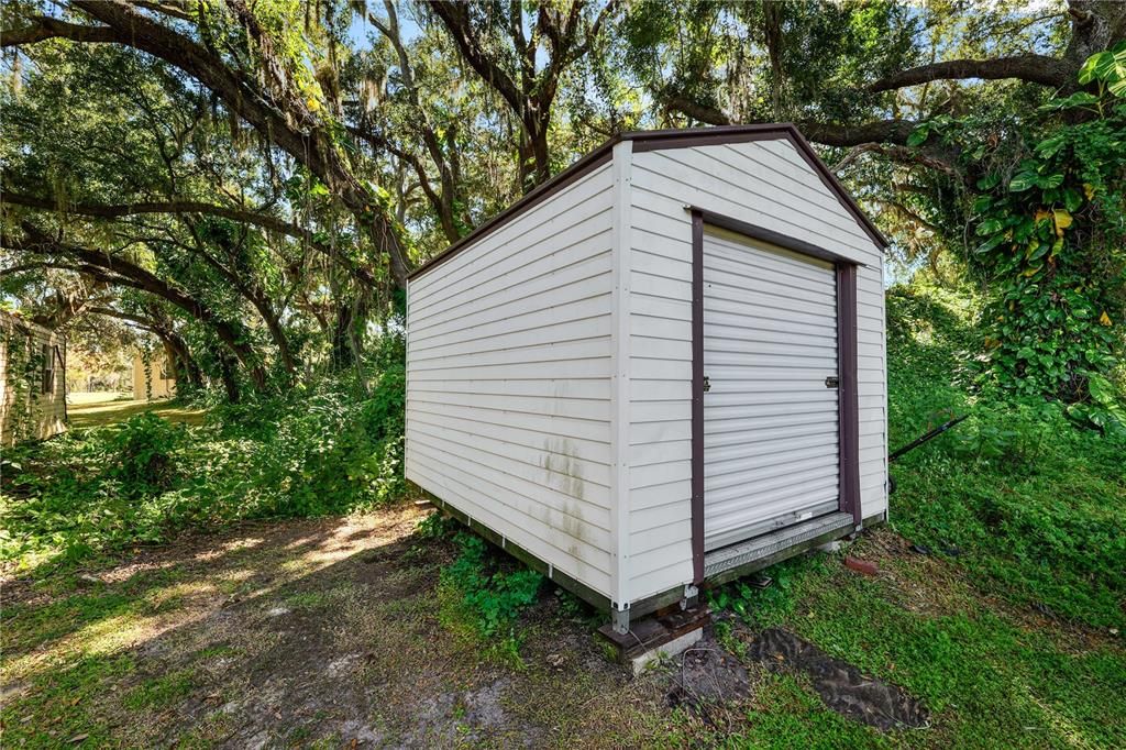 En Venta: $329,000 (4 camas, 2 baños, 2310 Pies cuadrados)