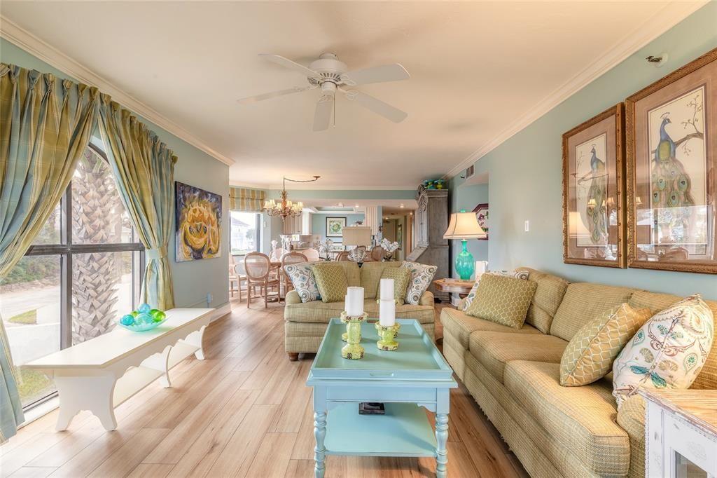 For Sale: $799,990 (3 beds, 2 baths, 1488 Square Feet)