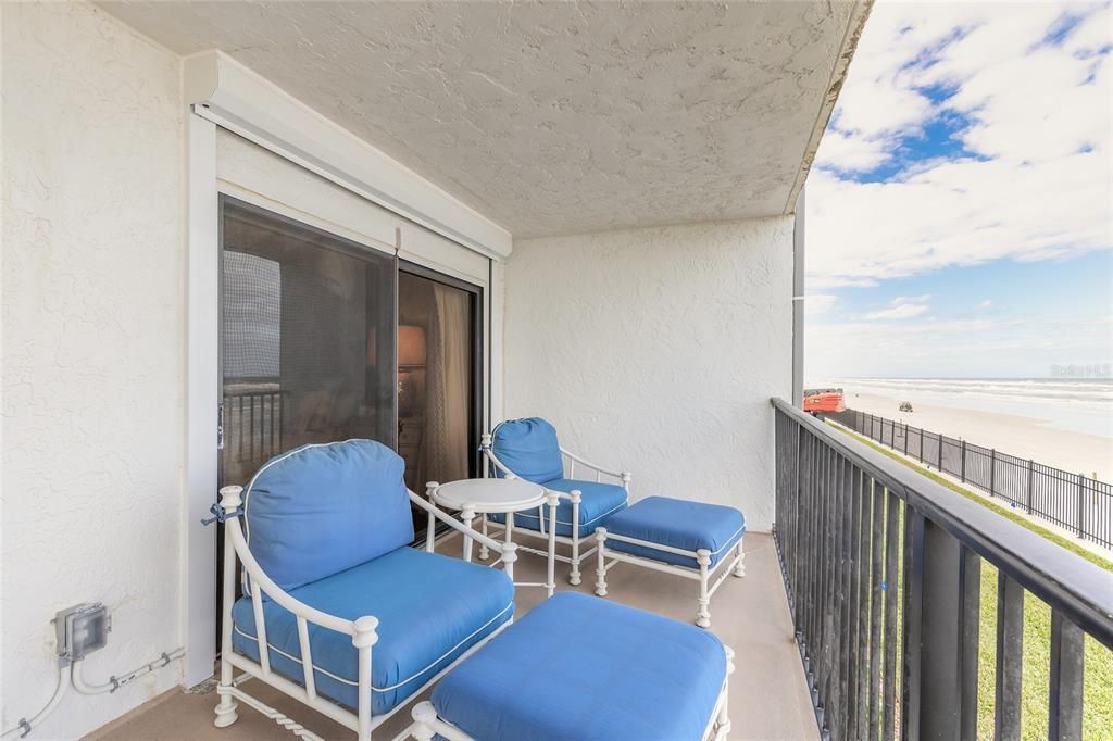 For Sale: $799,990 (3 beds, 2 baths, 1488 Square Feet)