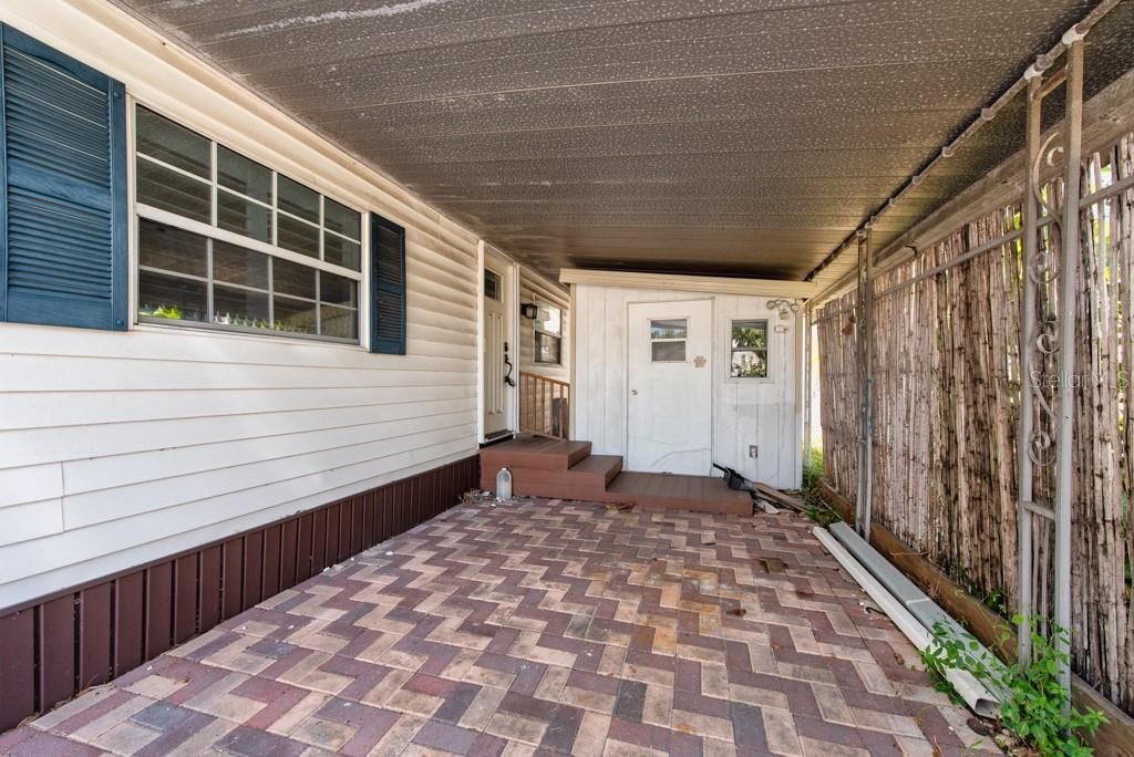 待售: $95,000 (1 贝兹, 1 浴室, 700 平方英尺)