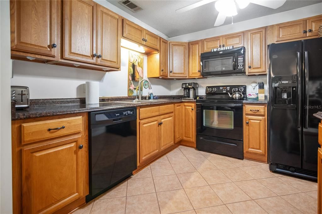 For Sale: $294,000 (3 beds, 2 baths, 1220 Square Feet)