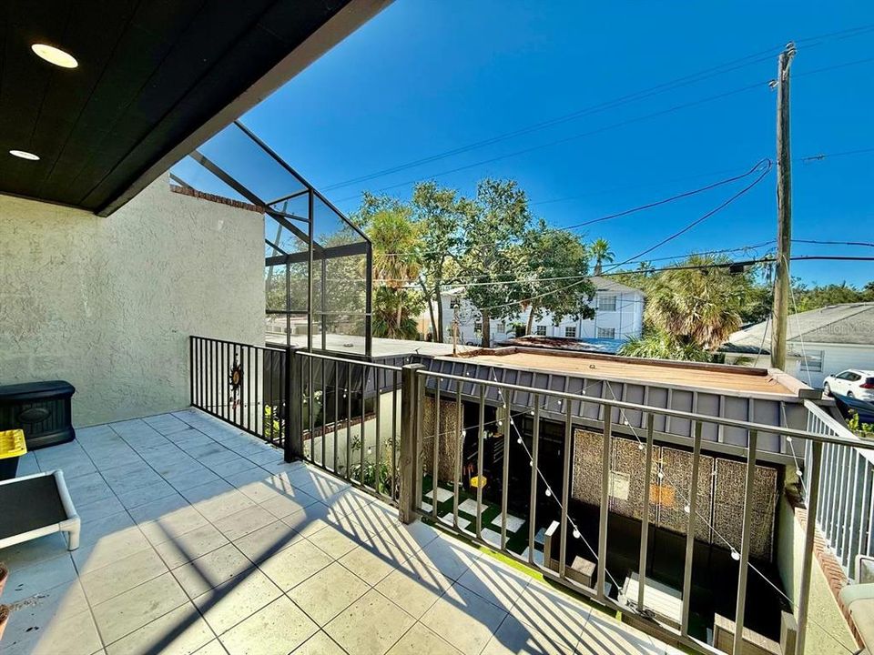 出租: $5,500 (2 贝兹, 2 浴室, 2156 平方英尺)