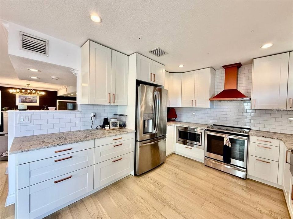 出租: $5,500 (2 贝兹, 2 浴室, 2156 平方英尺)