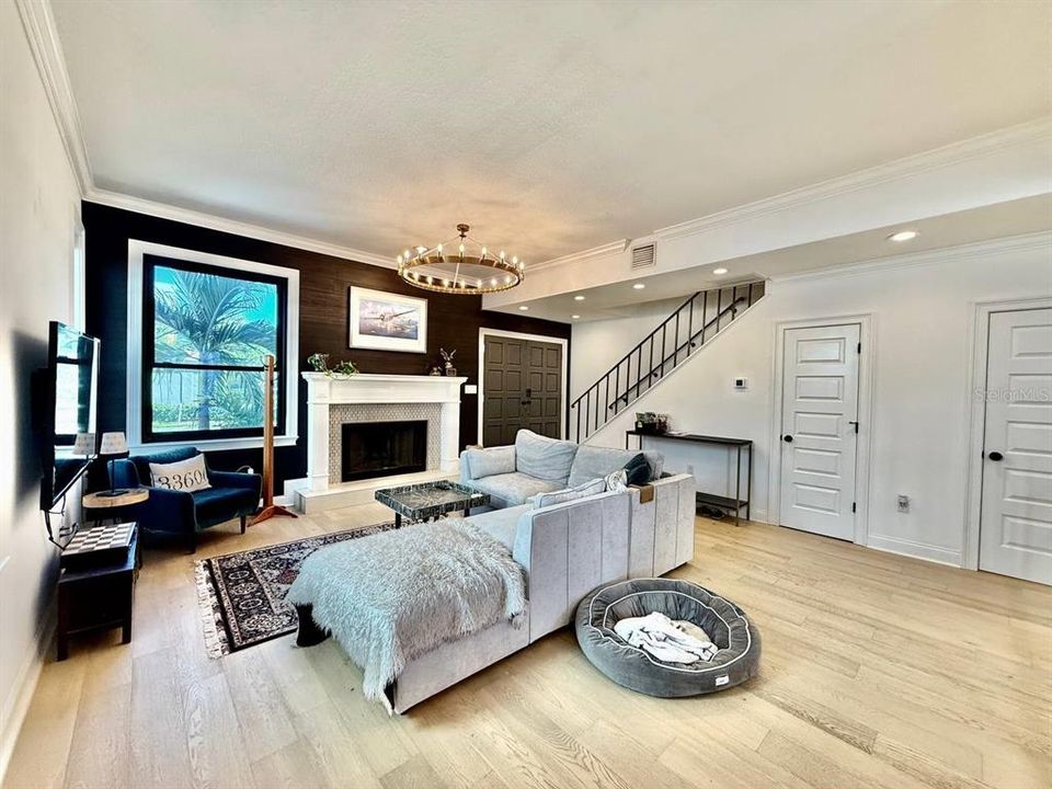 出租: $5,500 (2 贝兹, 2 浴室, 2156 平方英尺)