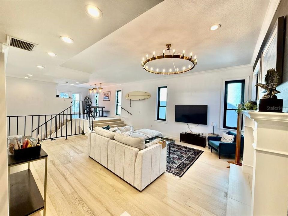 出租: $5,500 (2 贝兹, 2 浴室, 2156 平方英尺)