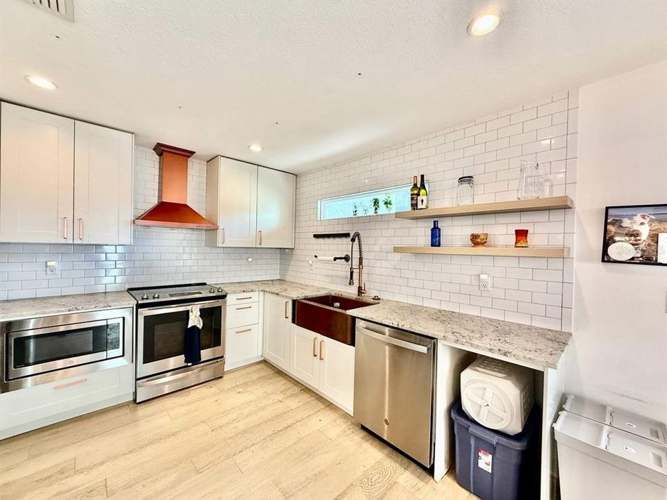 出租: $5,500 (2 贝兹, 2 浴室, 2156 平方英尺)