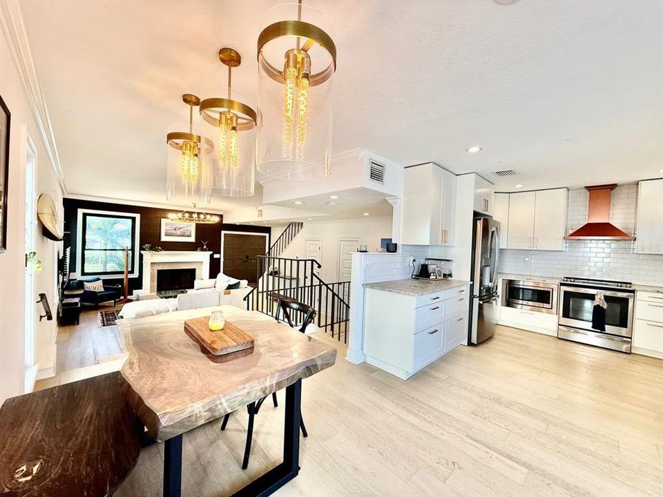 出租: $5,500 (2 贝兹, 2 浴室, 2156 平方英尺)