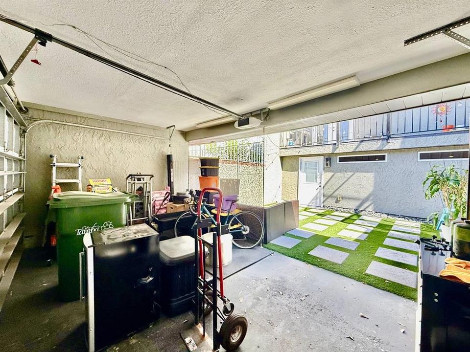 出租: $5,500 (2 贝兹, 2 浴室, 2156 平方英尺)