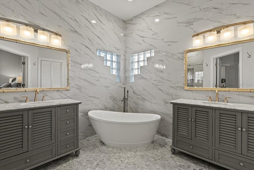 For Sale: $1,275,000 (3 beds, 2 baths, 2151 Square Feet)