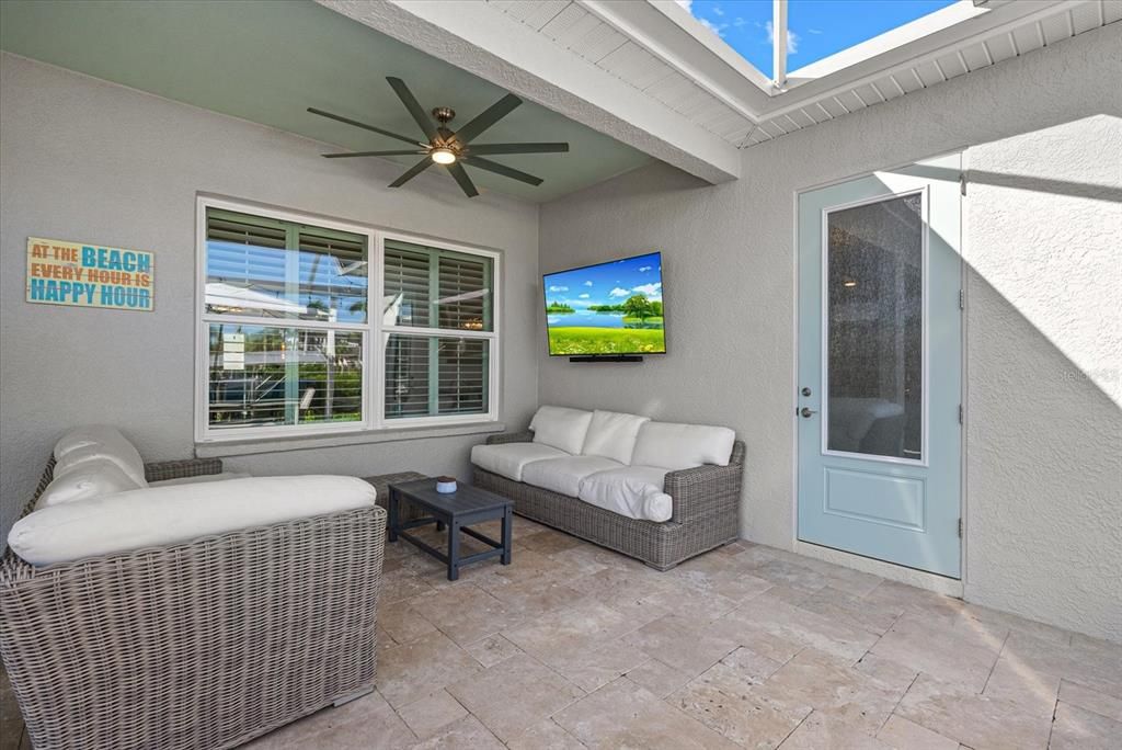 For Sale: $1,275,000 (3 beds, 2 baths, 2151 Square Feet)