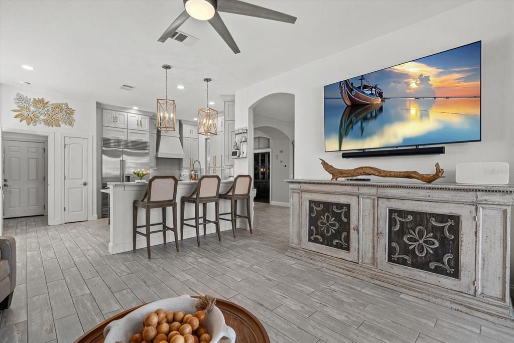 For Sale: $1,275,000 (3 beds, 2 baths, 2151 Square Feet)