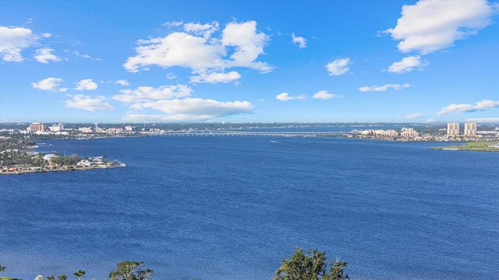 For Sale: $1,275,000 (3 beds, 2 baths, 2151 Square Feet)