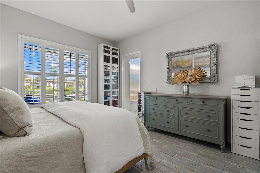 For Sale: $1,275,000 (3 beds, 2 baths, 2151 Square Feet)