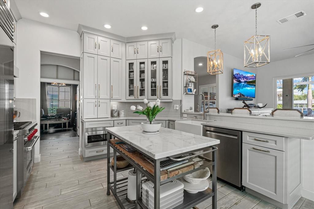 For Sale: $1,275,000 (3 beds, 2 baths, 2151 Square Feet)