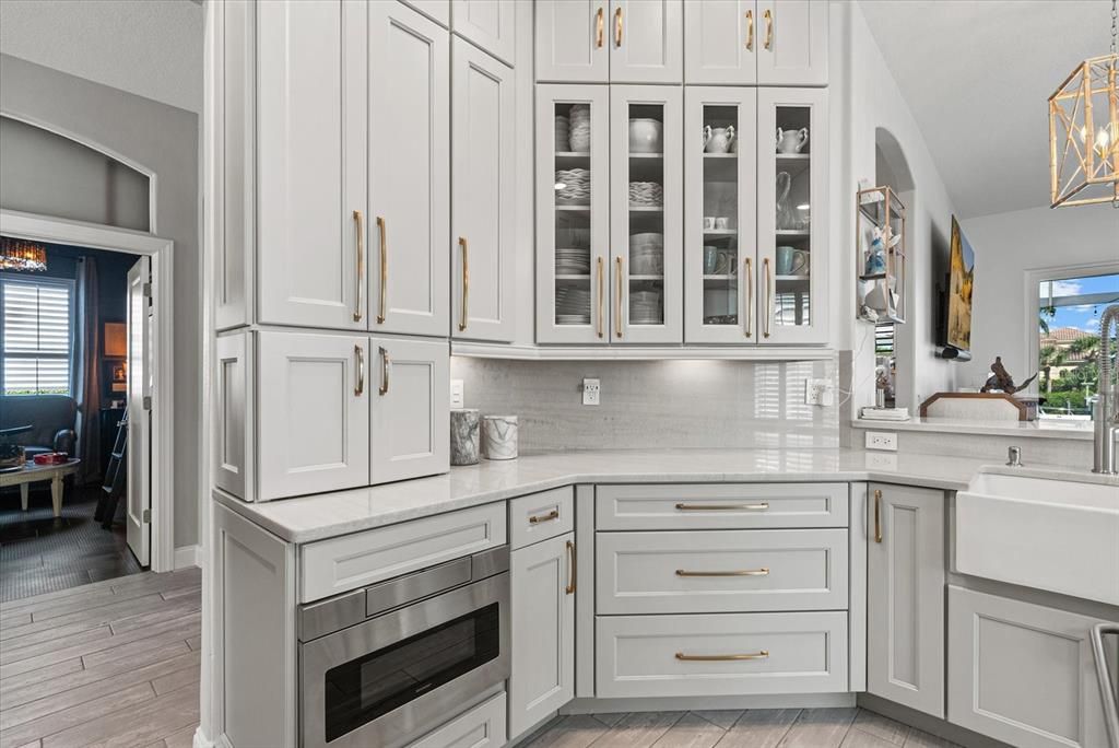 For Sale: $1,275,000 (3 beds, 2 baths, 2151 Square Feet)