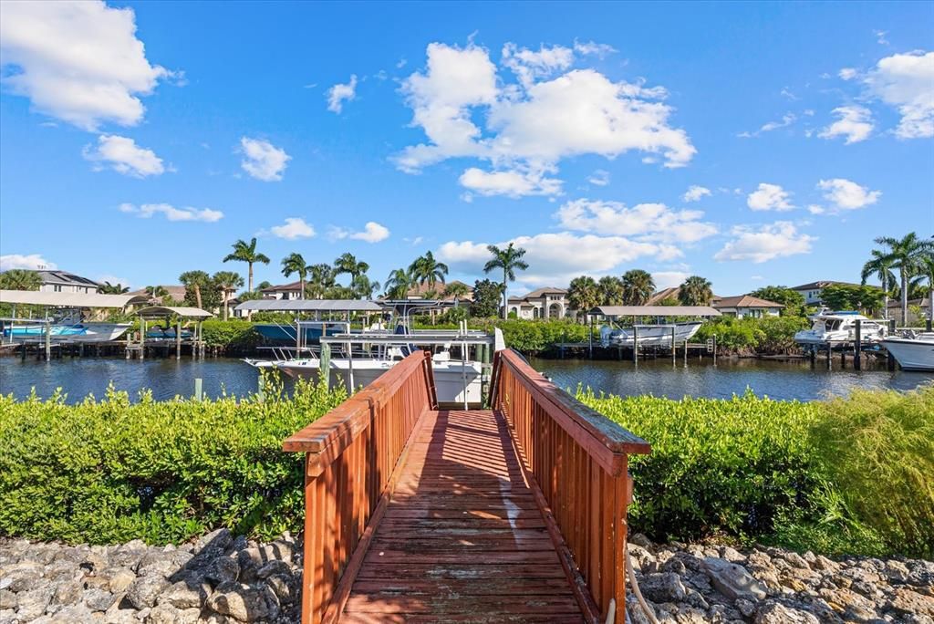 For Sale: $1,275,000 (3 beds, 2 baths, 2151 Square Feet)