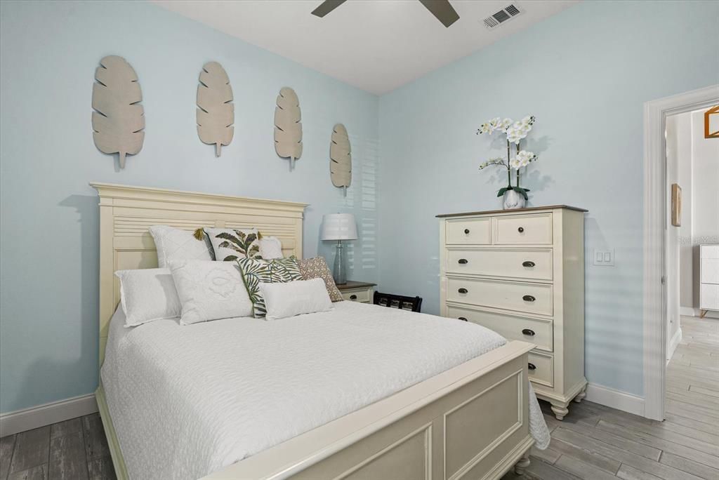 For Sale: $1,275,000 (3 beds, 2 baths, 2151 Square Feet)