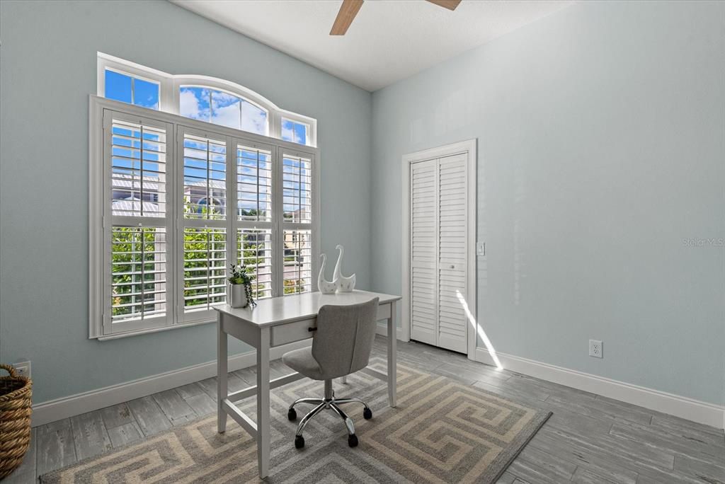 For Sale: $1,275,000 (3 beds, 2 baths, 2151 Square Feet)