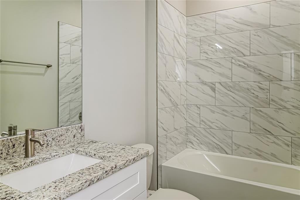 For Rent: $1,885 (4 beds, 2 baths, 1826 Square Feet)