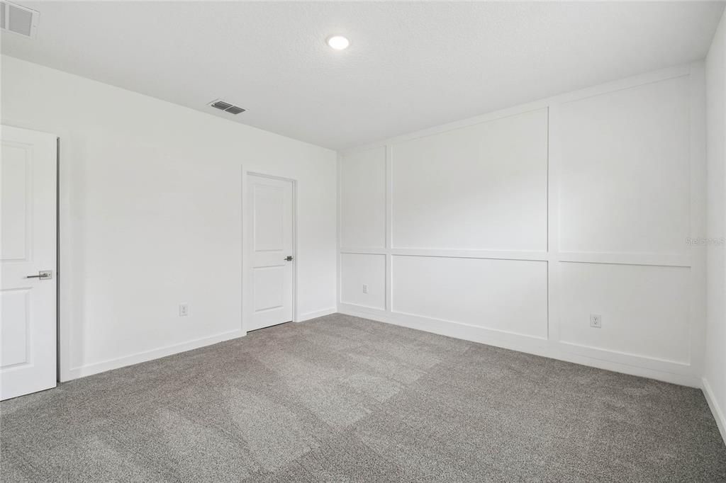 For Sale: $289,990 (4 beds, 2 baths, 1833 Square Feet)