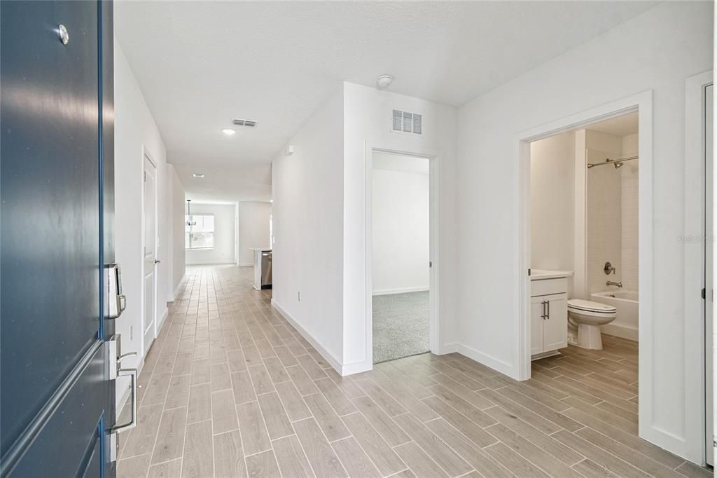 For Sale: $289,990 (4 beds, 2 baths, 1833 Square Feet)