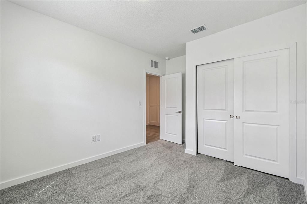 For Sale: $289,990 (4 beds, 2 baths, 1833 Square Feet)