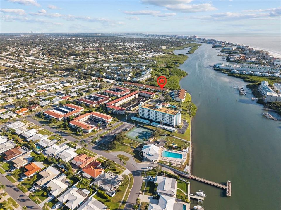 待售: $390,000 (2 贝兹, 2 浴室, 1400 平方英尺)