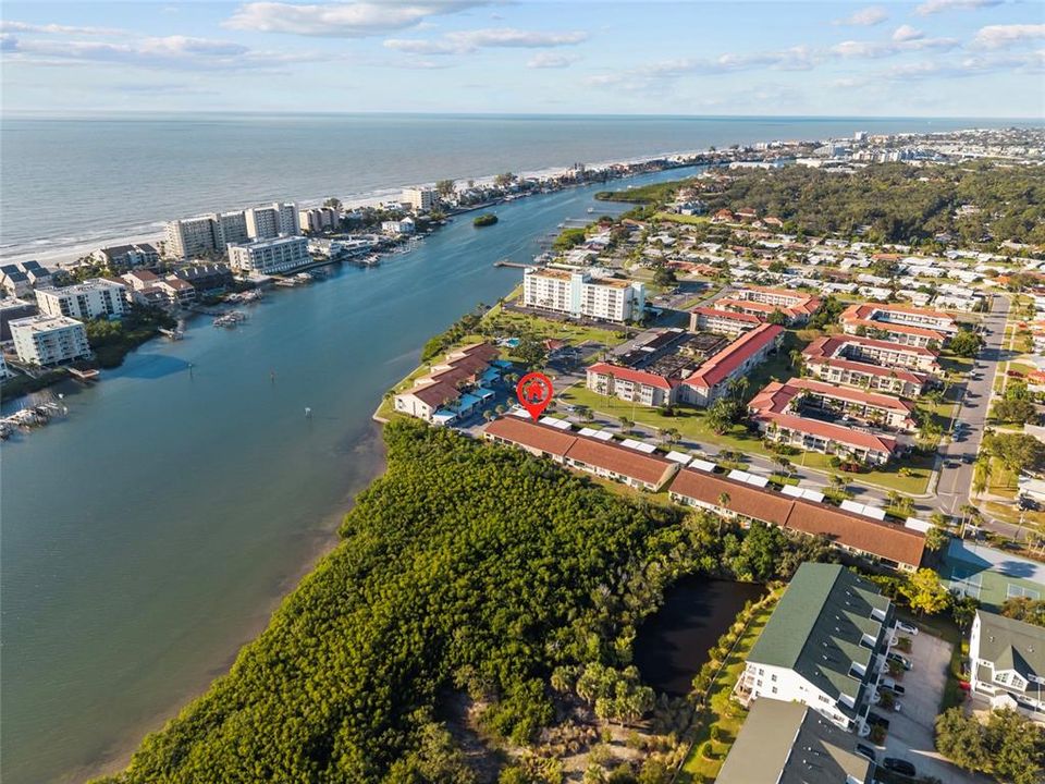 待售: $390,000 (2 贝兹, 2 浴室, 1400 平方英尺)