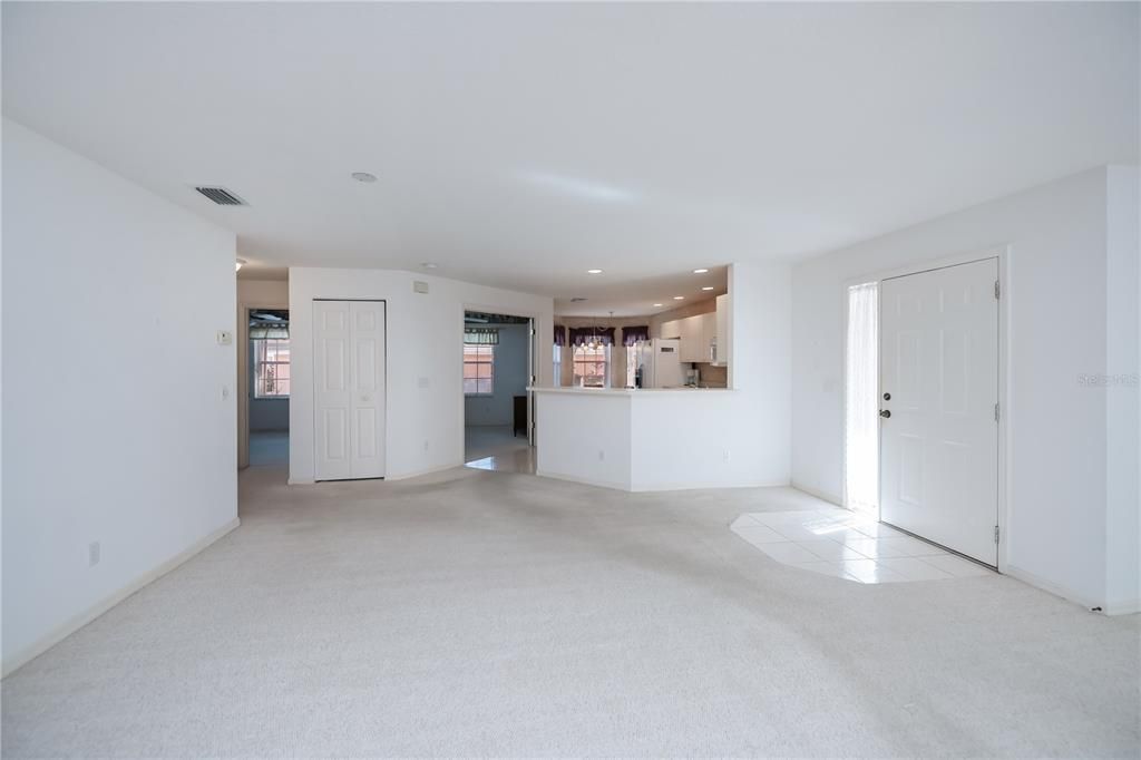 待售: $199,900 (3 贝兹, 2 浴室, 1426 平方英尺)