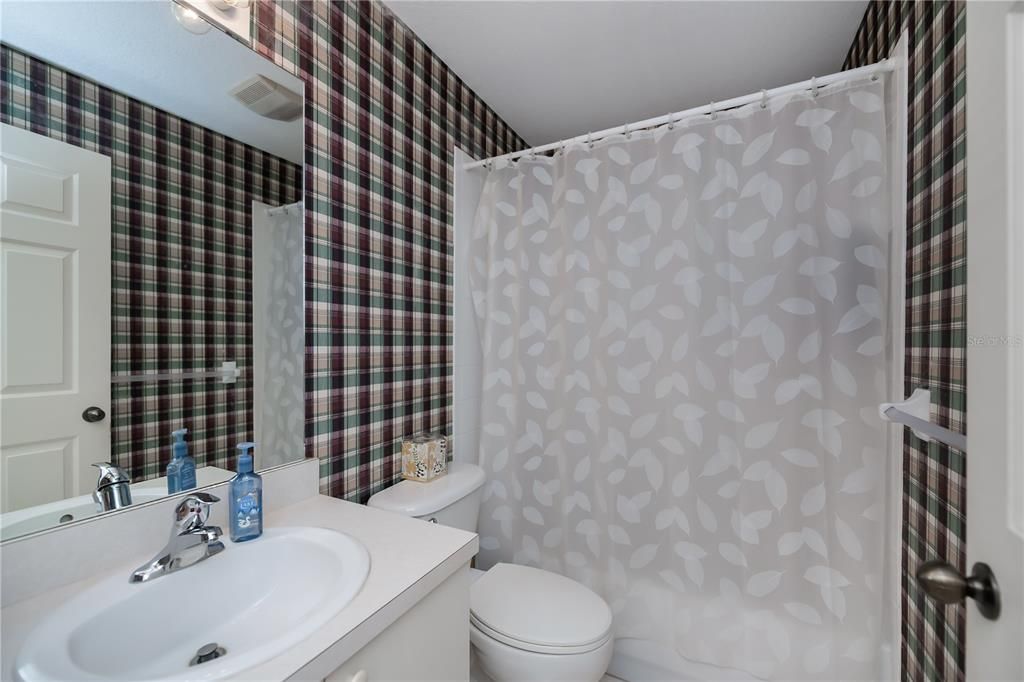 待售: $199,900 (3 贝兹, 2 浴室, 1426 平方英尺)