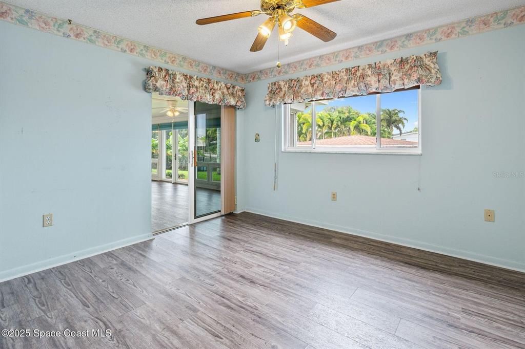 For Sale: $749,000 (4 beds, 2 baths, 2146 Square Feet)