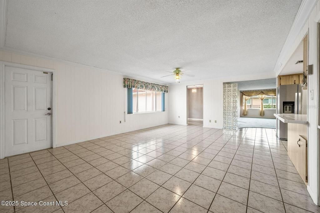 For Sale: $749,000 (4 beds, 2 baths, 2146 Square Feet)