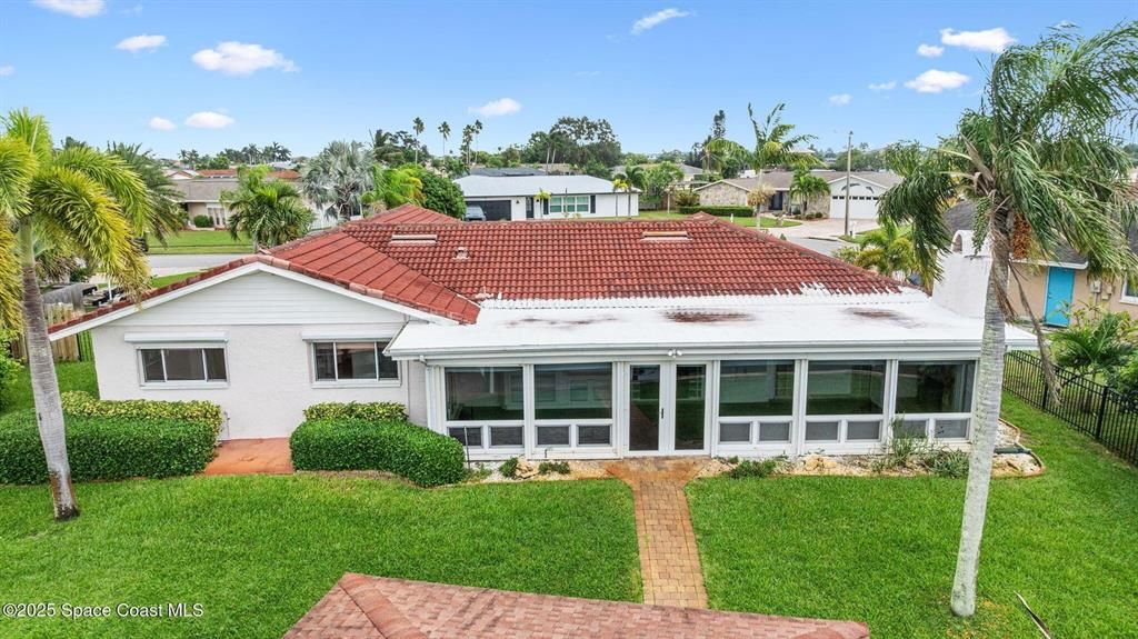 For Sale: $749,000 (4 beds, 2 baths, 2146 Square Feet)