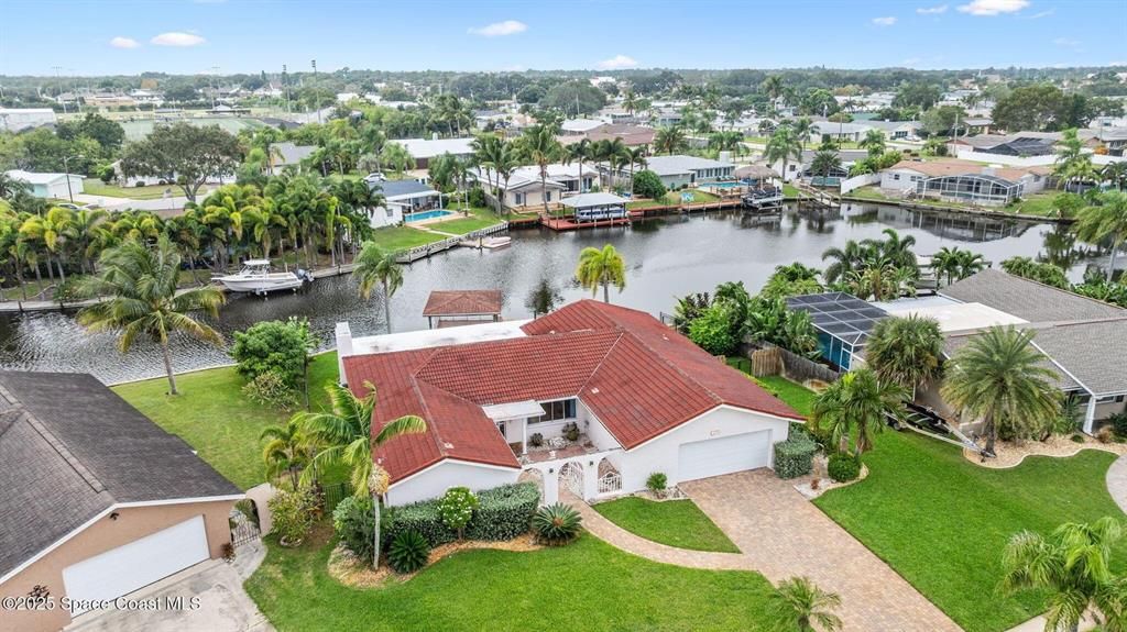 For Sale: $749,000 (4 beds, 2 baths, 2146 Square Feet)