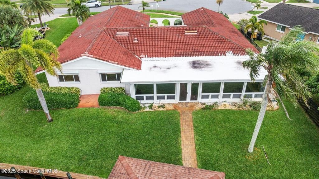 For Sale: $749,000 (4 beds, 2 baths, 2146 Square Feet)