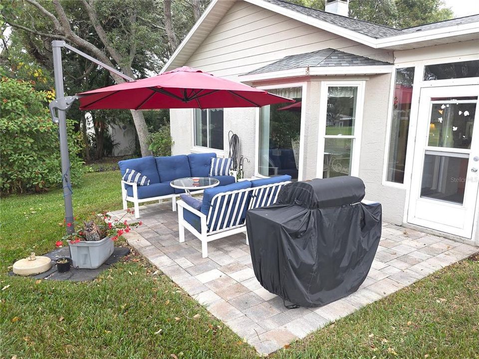 Active With Contract: $332,500 (2 beds, 2 baths, 1788 Square Feet)