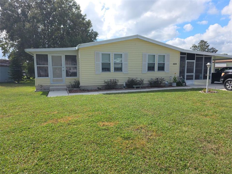 Recently Sold: $240,000 (2 beds, 2 baths, 1144 Square Feet)