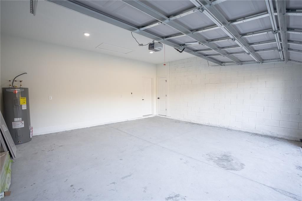 For Sale: $309,900 (4 beds, 2 baths, 1833 Square Feet)