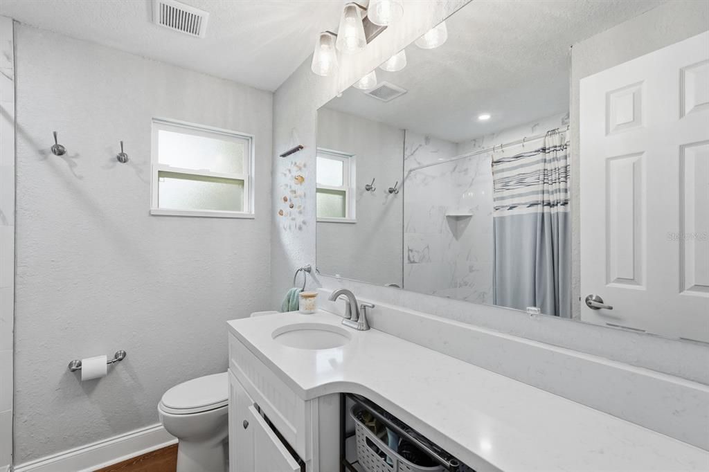 Activo con contrato: $210,000 (2 camas, 1 baños, 720 Pies cuadrados)