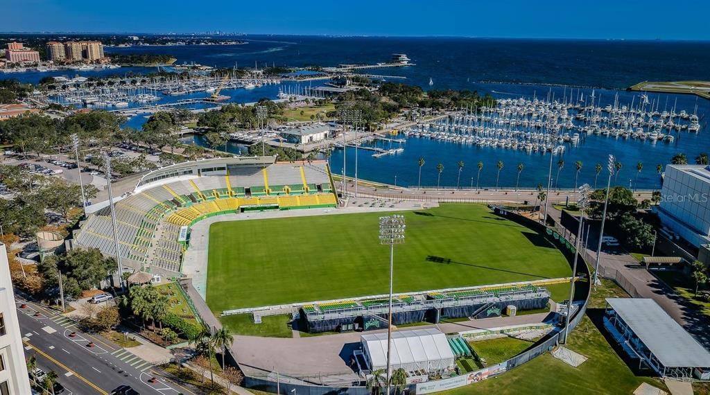 For Sale: $250,000 (1 beds, 1 baths, 750 Square Feet)