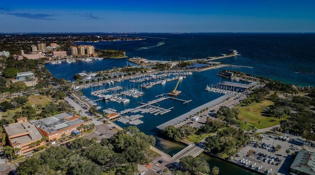 For Sale: $250,000 (1 beds, 1 baths, 750 Square Feet)