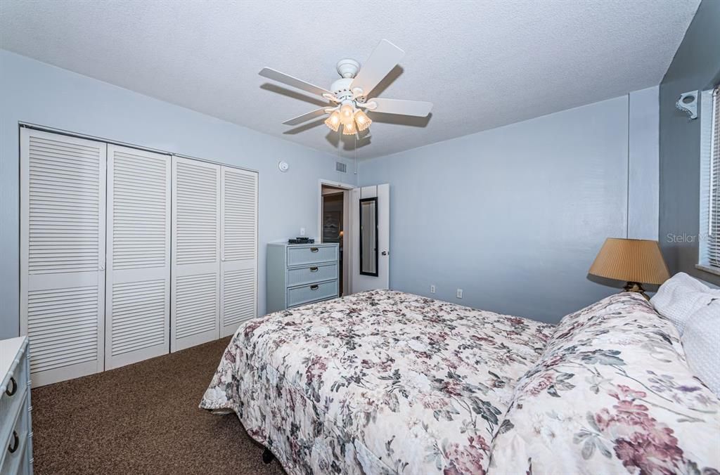 For Sale: $250,000 (1 beds, 1 baths, 750 Square Feet)